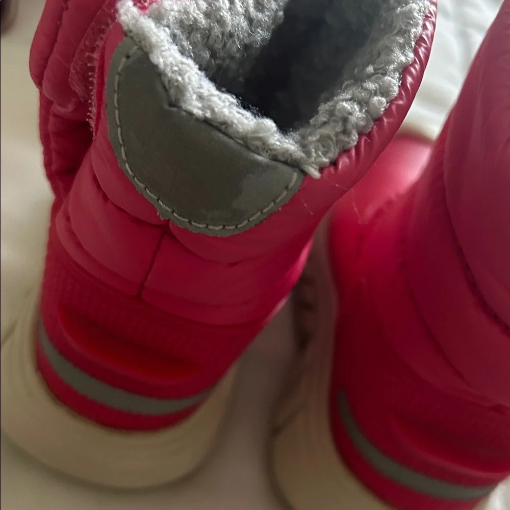 Hunter baby/Kids' Fuchsia Winter Boots Size 5US GUC